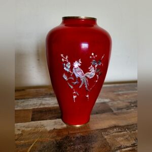 Vintage From 1950  Elegant Red Enamel Abalone Mother Of Pearl Vase . Korea.